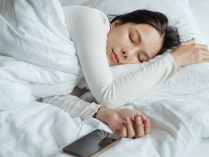 Zirbeldrüse – wie wichtig ist sie für einen gesunden Schlaf?