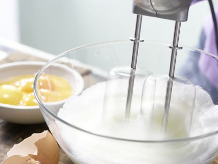 Ananas-Möhren-Kuchen Zubereitung Schritt 2 Ananas-Möhren-Kuchen Zubereitung Schritt 2
