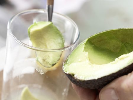 Apfel-Avocado-Smoothie Zubereitung Schritt 2 Apfel-Avocado-Smoothie Zubereitung Schritt 2