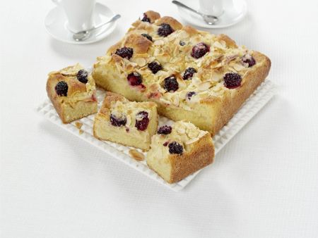 Apfel-Brombeer-Kuchen mit Streuseln Rezept