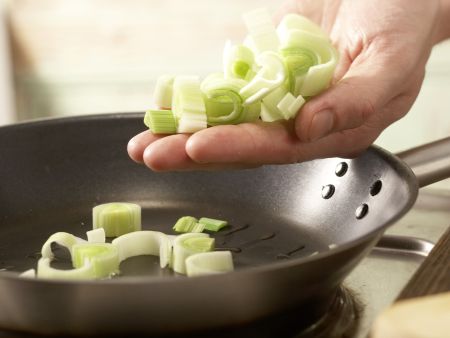 Apfel-Majoran-Brote Zubereitung Schritt 5 Apfel-Majoran-Brote Zubereitung Schritt 5