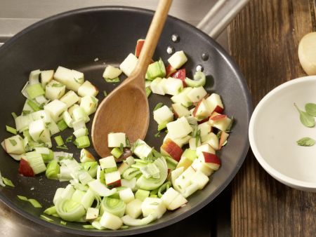 Apfel-Majoran-Brote Zubereitung Schritt 6 Apfel-Majoran-Brote Zubereitung Schritt 6