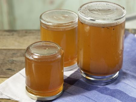Apfel-Rosmarin-Gelee Zubereitung Schritt 9 Apfel-Rosmarin-Gelee Zubereitung Schritt 9