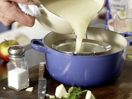 Apfel-Sellerie-Suppe Zubereitung Schritt 7 Apfel-Sellerie-Suppe Zubereitung Schritt 7