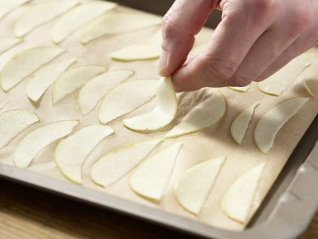 Apfelchips mit Schokolade Zubereitung Schritt 2 Apfelchips mit Schokolade Zubereitung Schritt 2