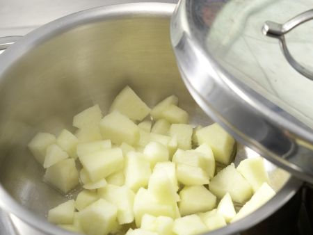 Apfelmus-Brei mit Haferflocken Zubereitung Schritt 2 Apfelmus-Brei mit Haferflocken Zubereitung Schritt 2
