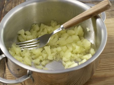 Apfelmus-Brei mit Haferflocken Zubereitung Schritt 4 Apfelmus-Brei mit Haferflocken Zubereitung Schritt 4