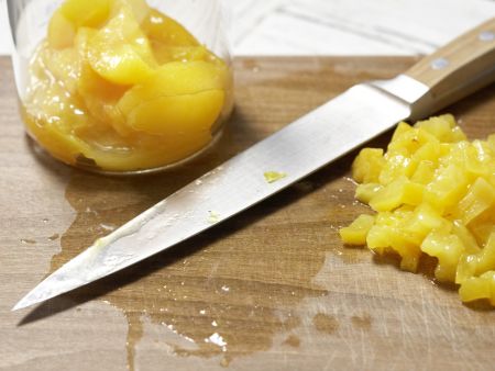 Aprikosen-Curry-Sauce Zubereitung Schritt 2 Aprikosen-Curry-Sauce Zubereitung Schritt 2