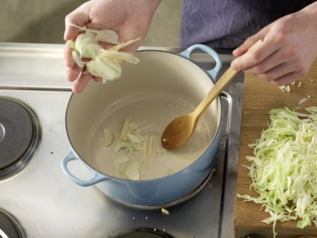 Asiatische Kohlsuppe Zubereitung Schritt 11 Asiatische Kohlsuppe Zubereitung Schritt 11
