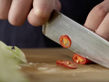 Asiatische Kohlsuppe Zubereitung Schritt 4 Asiatische Kohlsuppe Zubereitung Schritt 4