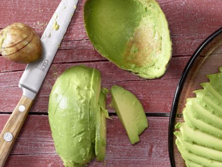 Asiatischer Avocadosalat Zubereitung Schritt 3 Asiatischer Avocadosalat Zubereitung Schritt 3