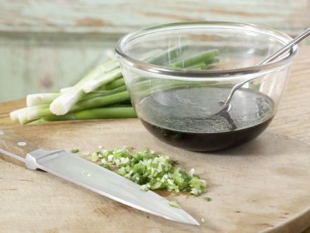 Asiatisches Fondue Zubereitung Schritt 2 Asiatisches Fondue Zubereitung Schritt 2
