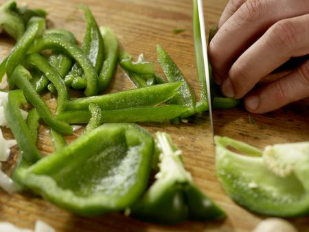 Asiatisches Rindfleisch aus dem Wok Zubereitung Schritt 3 Asiatisches Rindfleisch aus dem Wok Zubereitung Schritt 3