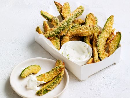 Avocado-Pommes mit Limetten-Dip