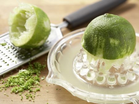 Avocadocreme auf Vollkornbrot Zubereitung Schritt 1 Avocadocreme auf Vollkornbrot Zubereitung Schritt 1