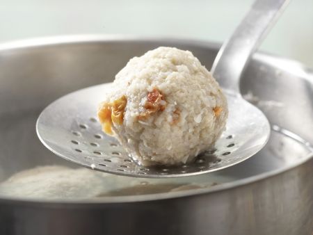 Bärlauch-Schaum mit Buchweizenklößen Zubereitung Schritt 11 Bärlauch-Schaum mit Buchweizenklößen Zubereitung Schritt 11