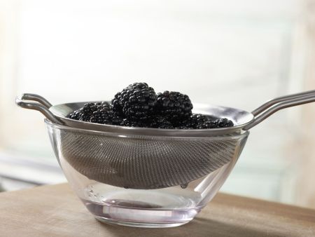 Baiser-Muffins mit Brombeeren Zubereitung Schritt 1 Baiser-Muffins mit Brombeeren Zubereitung Schritt 1
