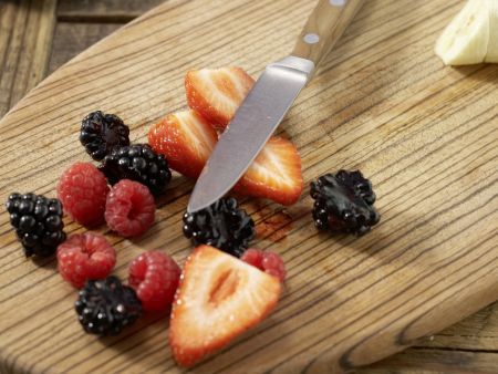 Bananen-Beeren-Brei mit Hirse Zubereitung Schritt 3 Bananen-Beeren-Brei mit Hirse Zubereitung Schritt 3