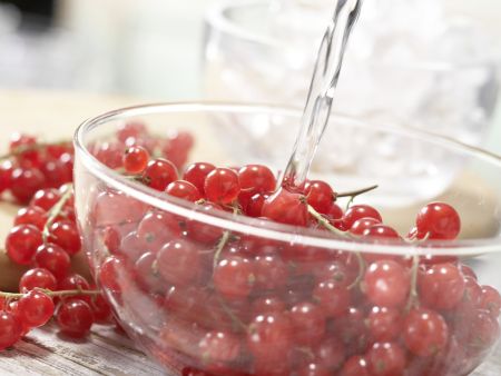 Bananen-Beeren-Smoothie Zubereitung Schritt 3 Bananen-Beeren-Smoothie Zubereitung Schritt 3