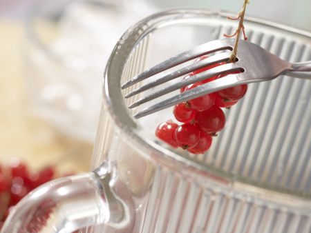 Bananen-Beeren-Smoothie Zubereitung Schritt 4 Bananen-Beeren-Smoothie Zubereitung Schritt 4