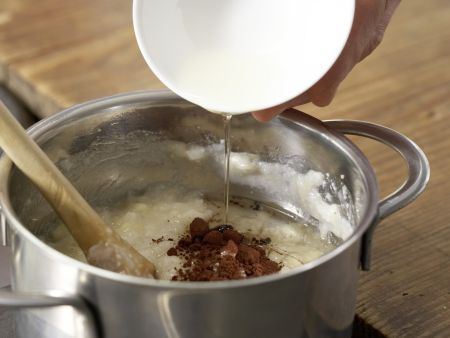 Bananen-Kakao-Brei mit Reisflocken Zubereitung Schritt 3 Bananen-Kakao-Brei mit Reisflocken Zubereitung Schritt 3