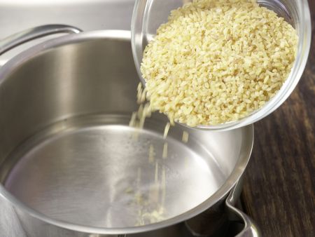 Bananen-Mandel-Brei mit Bulgur Zubereitung Schritt 2 Bananen-Mandel-Brei mit Bulgur Zubereitung Schritt 2