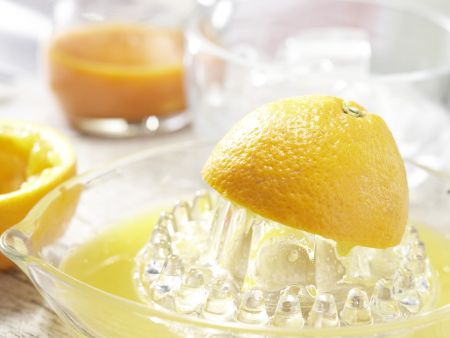 Bananen-Möhren-Saft Zubereitung Schritt 1 Bananen-Möhren-Saft Zubereitung Schritt 1