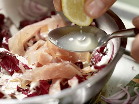 Bandnudeln mit Radicchio Zubereitung Schritt 7 Bandnudeln mit Radicchio Zubereitung Schritt 7