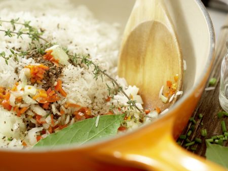 Basmatireis mit Krebsfleisch Zubereitung Schritt 4 Basmatireis mit Krebsfleisch Zubereitung Schritt 4