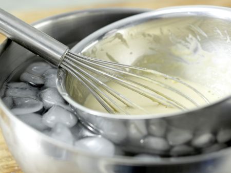 Bayrische Creme mit Quark – smarter Zubereitung Schritt 8 Bayrische Creme mit Quark – smarter Zubereitung Schritt 8