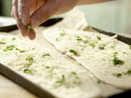 Birnen-Pizza mit Bündner Fleisch Zubereitung Schritt 6 Birnen-Pizza mit Bündner Fleisch Zubereitung Schritt 6