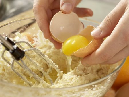 Birnen-Rührkuchen Zubereitung Schritt 2 Birnen-Rührkuchen Zubereitung Schritt 2