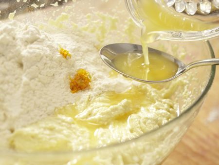 Birnen-Rührkuchen Zubereitung Schritt 3 Birnen-Rührkuchen Zubereitung Schritt 3