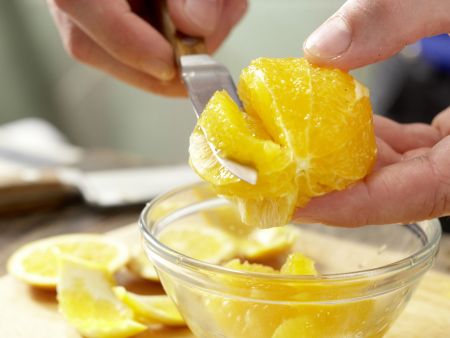 Blattsalat mit geräucherter Forelle Zubereitung Schritt 2 Blattsalat mit geräucherter Forelle Zubereitung Schritt 2