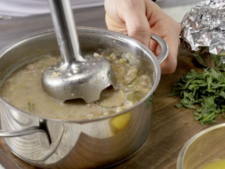 Bohnen-Orangen-Suppe Zubereitung Schritt 11 Bohnen-Orangen-Suppe Zubereitung Schritt 11