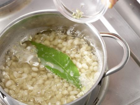 Bohnen-Orangen-Suppe Zubereitung Schritt 3 Bohnen-Orangen-Suppe Zubereitung Schritt 3