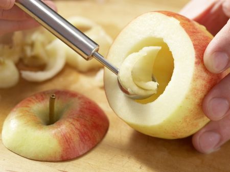 Bratapfel mit Dinkelfüllung Zubereitung Schritt 3 Bratapfel mit Dinkelfüllung Zubereitung Schritt 3