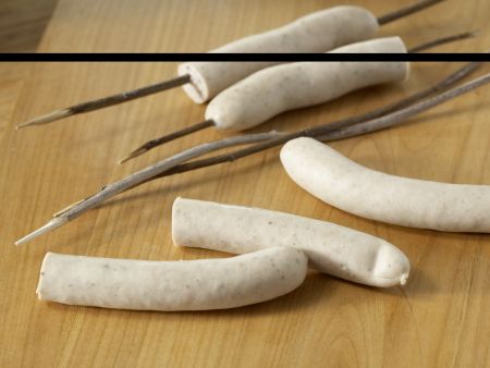 Bratwurst am Spieß Zubereitung Schritt 1 Bratwurst am Spieß Zubereitung Schritt 1