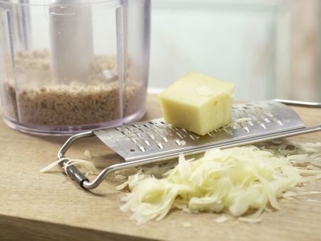 Brennnessel-Kohlrabi-Gratin Zubereitung Schritt 7 Brennnessel-Kohlrabi-Gratin Zubereitung Schritt 7