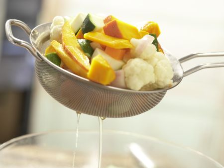 Britisches Gemüse-Relish Zubereitung Schritt 5 Britisches Gemüse-Relish Zubereitung Schritt 5