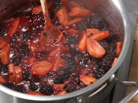 Brombeer-Apfel-Aufstrich Zubereitung Schritt 5 Brombeer-Apfel-Aufstrich Zubereitung Schritt 5