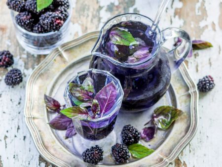 Brombeer-Basilikum-Limonade