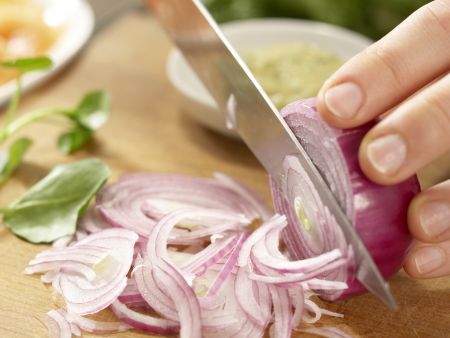 Brunnenkresse-Gurken-Salat Zubereitung Schritt 3 Brunnenkresse-Gurken-Salat Zubereitung Schritt 3