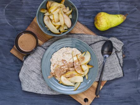 Buchweizengrütze mit Honig-Birnen und Haselnussmus