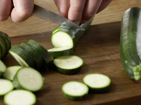 Bunte Gemüsepfanne Zubereitung Schritt 1 Bunte Gemüsepfanne Zubereitung Schritt 1