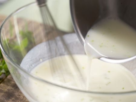 Buttermilch-Limetten-Creme Zubereitung Schritt 4 Buttermilch-Limetten-Creme Zubereitung Schritt 4