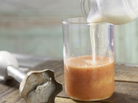 Buttermilch-Smoothie mit Melone Zubereitung Schritt 3 Buttermilch-Smoothie mit Melone Zubereitung Schritt 3