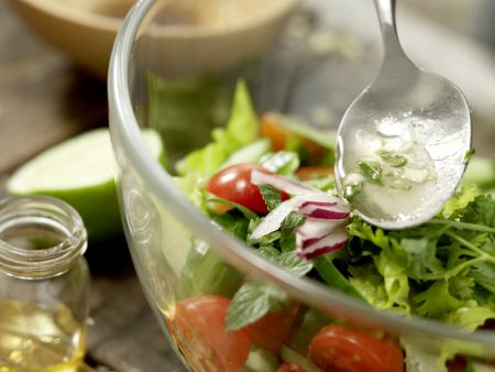 Calamari-Salat mit Reisnudeln Zubereitung Schritt 9 Calamari-Salat mit Reisnudeln Zubereitung Schritt 9