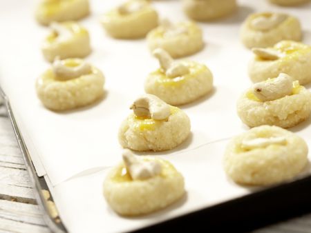 Cashew-Bethmännchen Zubereitung Schritt 5 Cashew-Bethmännchen Zubereitung Schritt 5