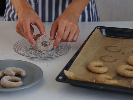 Chia-Mohn-Kipferl Zubereitung Schritt 4 Chia-Mohn-Kipferl Zubereitung Schritt 4